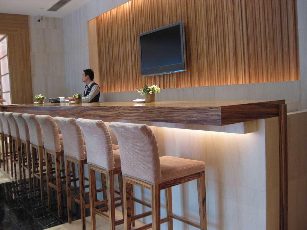 ホテル グロチェスター ルク クウォック 香港 レストラン 写真